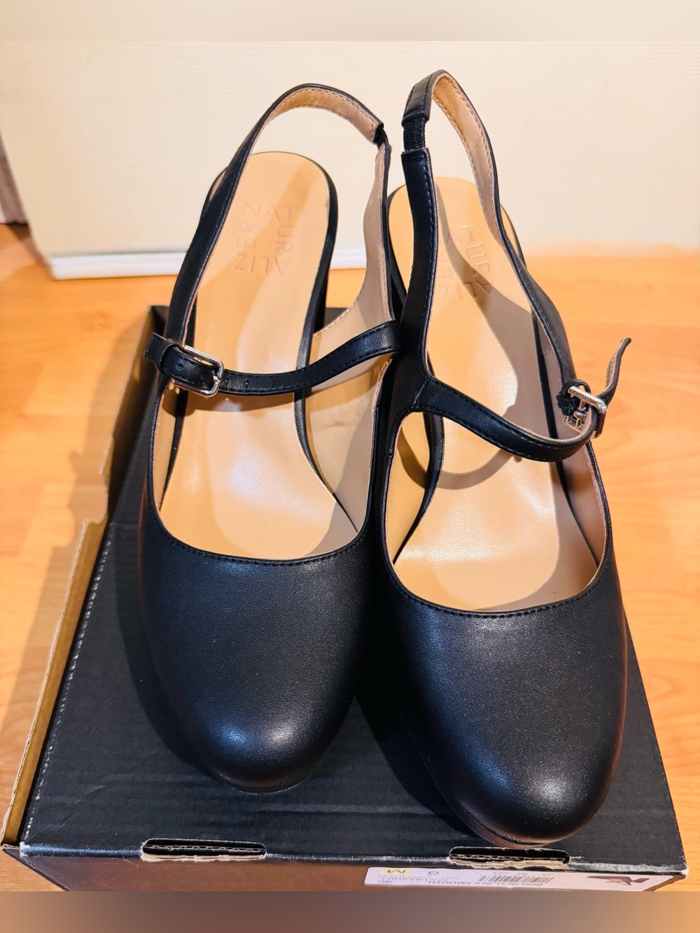 Naturalizer Black Berlin Slingback Heels size 9